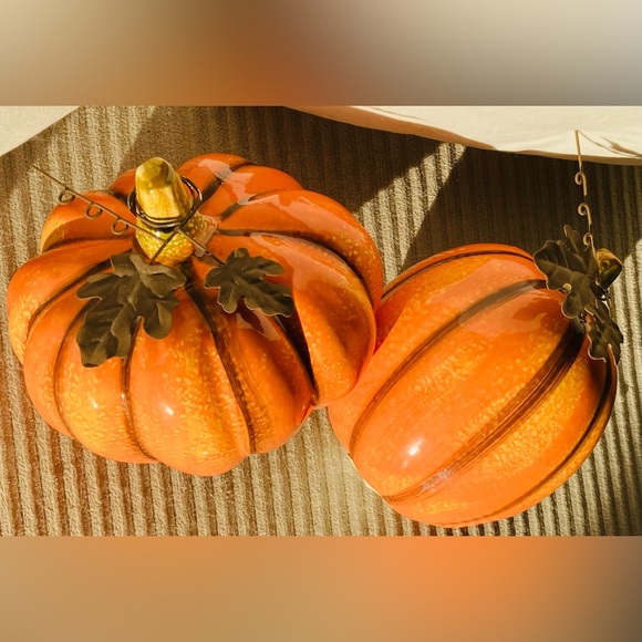Ceramic Pumpkins. Set of 2. - Picture 6 of 6